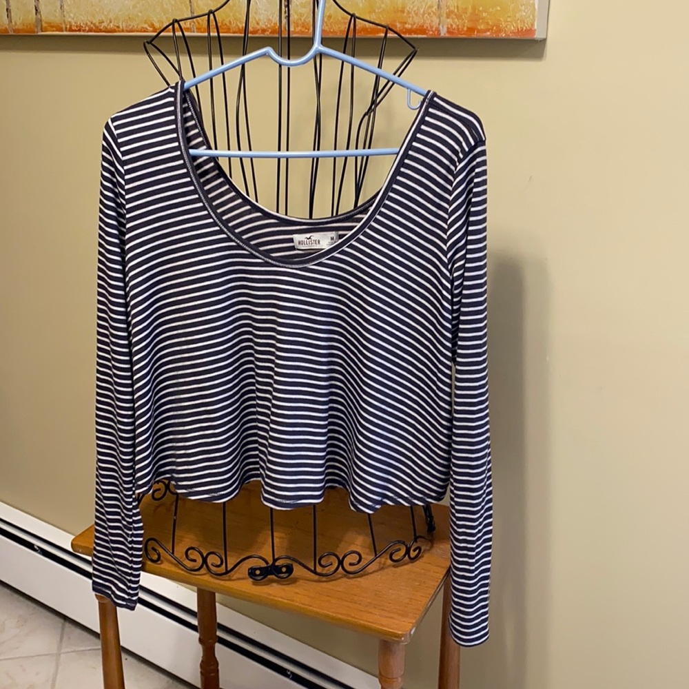 Hollister crop top